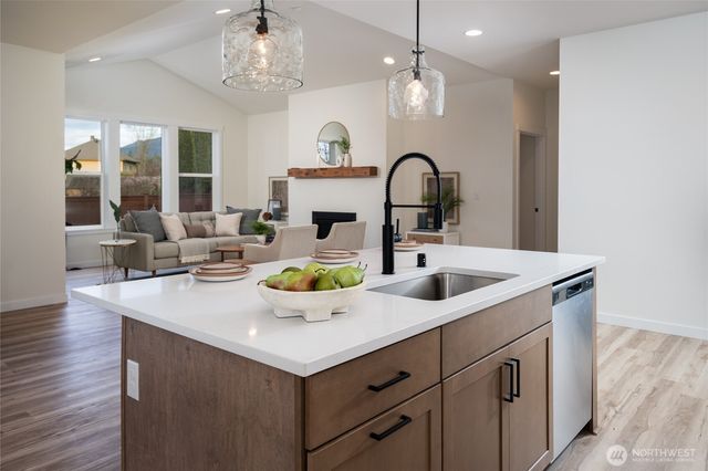 619 Legacy Way, Sedro Woolley, WA 98284