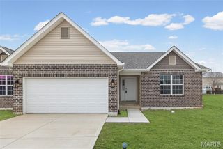 1737 Old Park Lane, Swansea, IL 62226