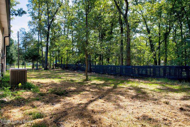 569 Pitts Point Rd, Shepherdsville, KY 40165
