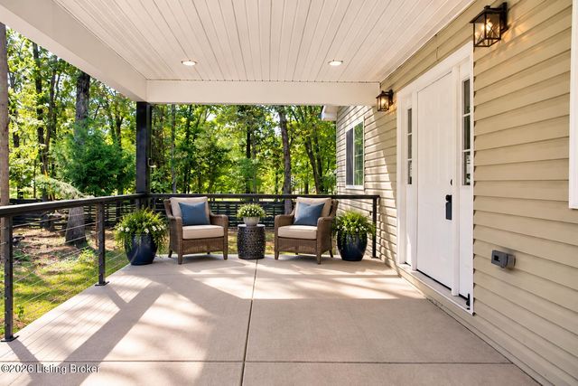 569 Pitts Point Rd, Shepherdsville, KY 40165