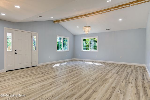 569 Pitts Point Rd, Shepherdsville, KY 40165