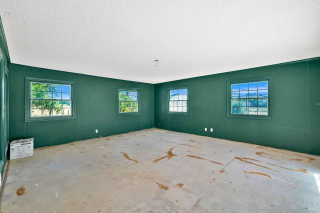 6726 Pleasants Valley Rd, Vacaville, CA 95688