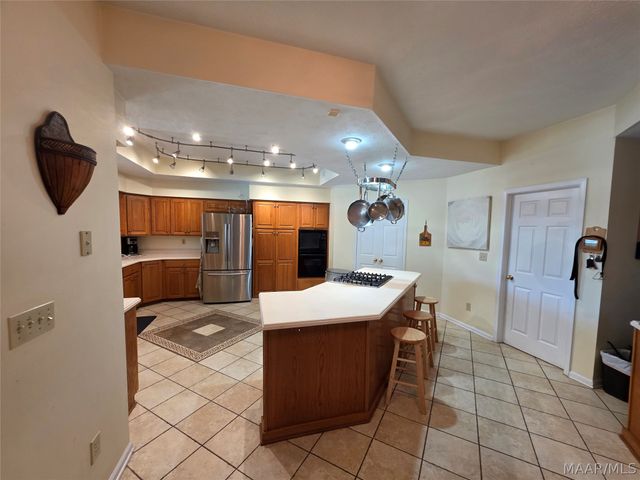 7313 Lakeside Court, Montgomery, AL 36117