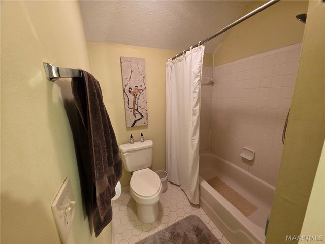 7313 Lakeside Court, Montgomery, AL 36117