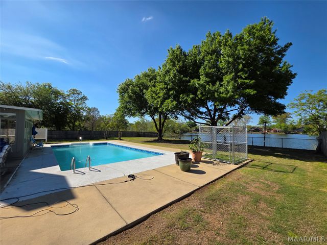 7313 Lakeside Court, Montgomery, AL 36117