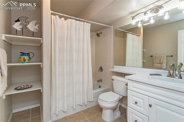 286 Luxury Lane, Colorado Springs, CO 80921