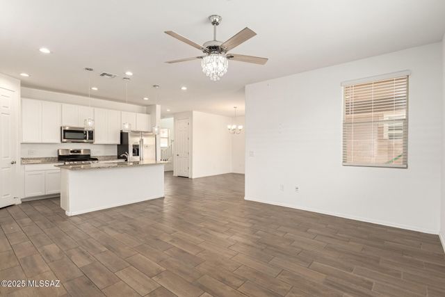 776 W Paseo La Azanca, Sahuarita, AZ 85629