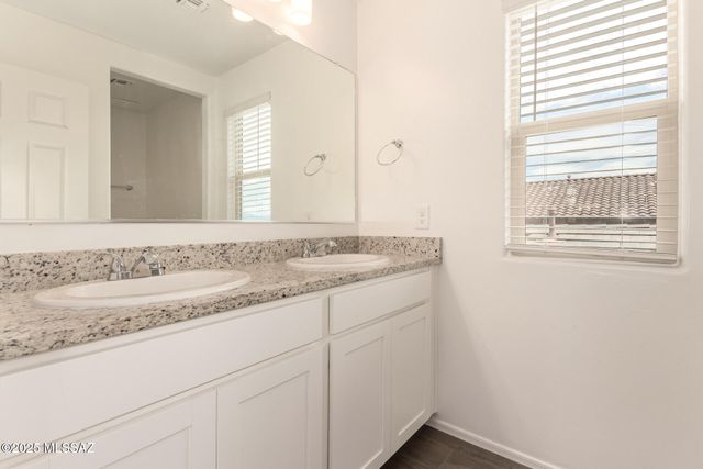 776 W Paseo La Azanca, Sahuarita, AZ 85629