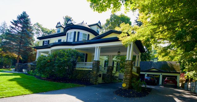 5A Euclid Ave 5A, Winchester, MA 01890
