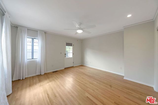 1349 Meadowbrook Avenue, Los Angeles, CA 90019