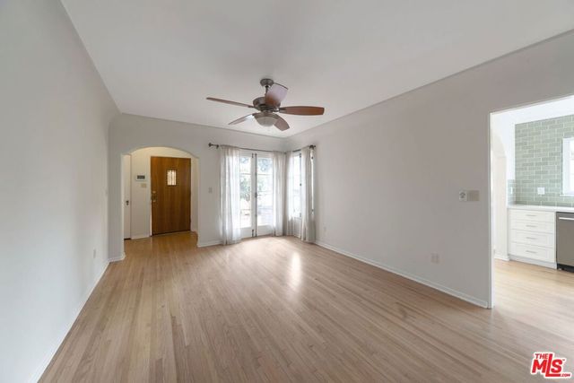 1349 Meadowbrook Avenue, Los Angeles, CA 90019