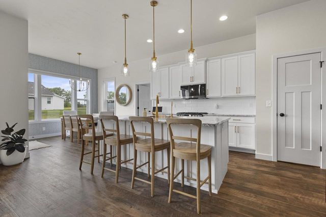 1777 LOYAL DRIVE, Neenah, WI 54956