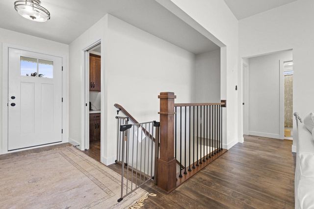 1777 LOYAL DRIVE, Neenah, WI 54956