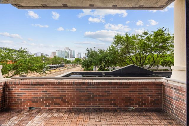 505 Bastrop Street 201, Houston, TX 77003