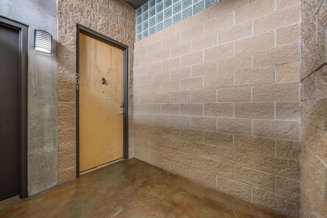 505 Bastrop Street 201, Houston, TX 77003