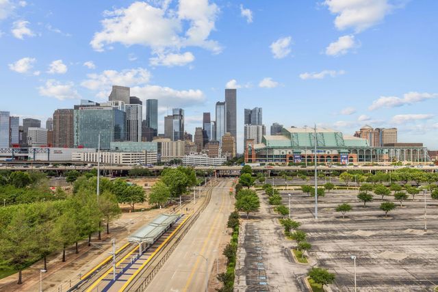 505 Bastrop Street 201, Houston, TX 77003