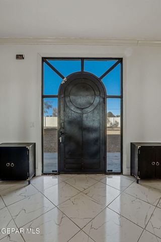 800 SMOKEY RIDGE Court, El Paso, TX 79932