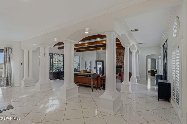 800 SMOKEY RIDGE Court, El Paso, TX 79932