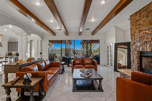 800 SMOKEY RIDGE Court, El Paso, TX 79932