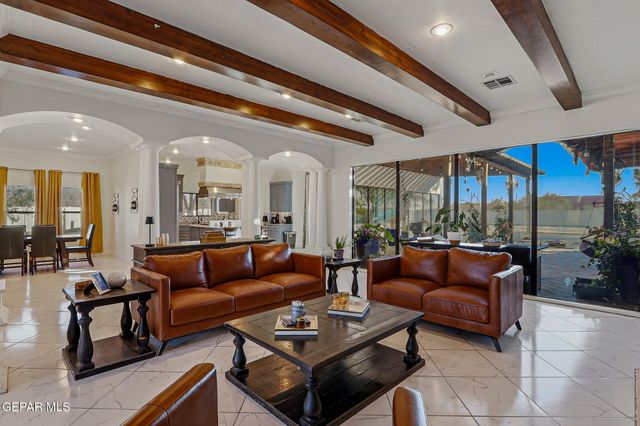 800 SMOKEY RIDGE Court, El Paso, TX 79932