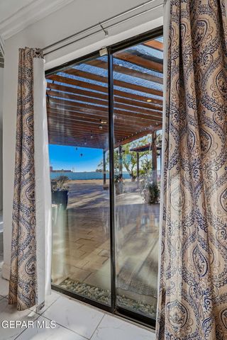 800 SMOKEY RIDGE Court, El Paso, TX 79932