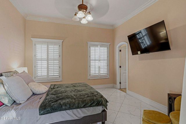 800 SMOKEY RIDGE Court, El Paso, TX 79932