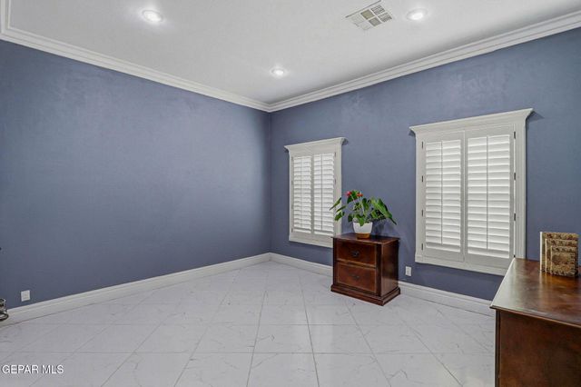 800 SMOKEY RIDGE Court, El Paso, TX 79932