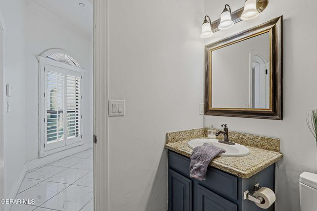 800 SMOKEY RIDGE Court, El Paso, TX 79932