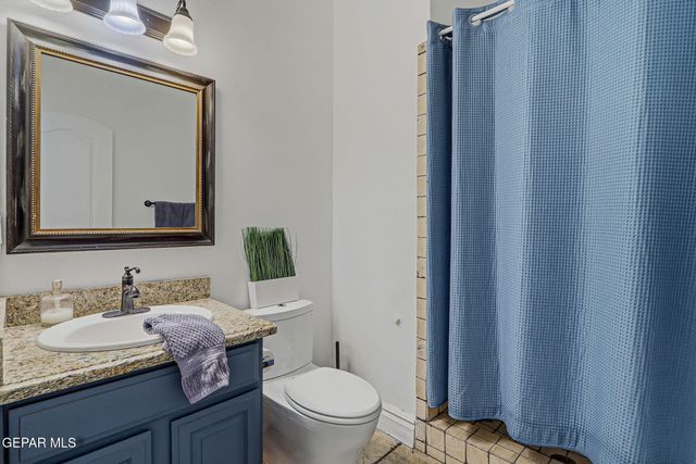 800 SMOKEY RIDGE Court, El Paso, TX 79932