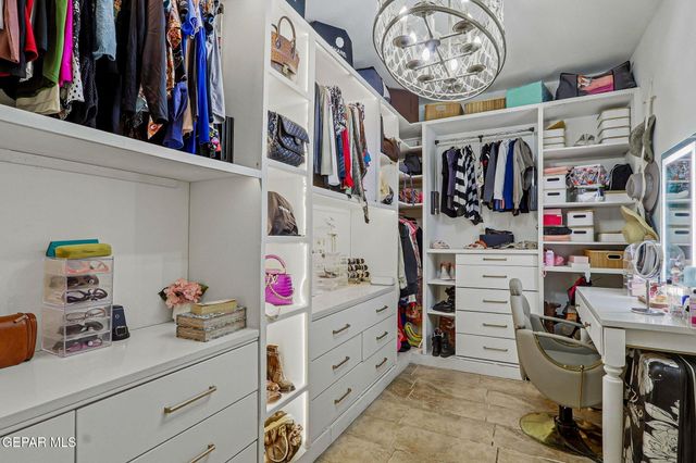 800 SMOKEY RIDGE Court, El Paso, TX 79932