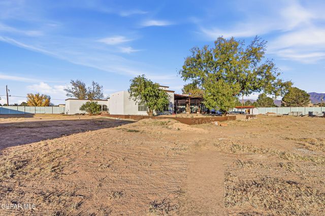 800 SMOKEY RIDGE Court, El Paso, TX 79932