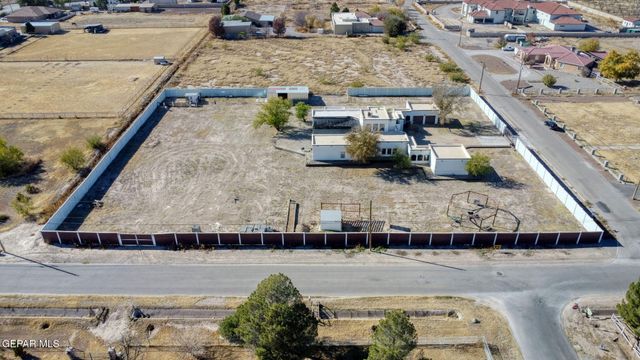 800 SMOKEY RIDGE Court, El Paso, TX 79932