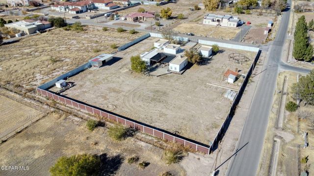 800 SMOKEY RIDGE Court, El Paso, TX 79932