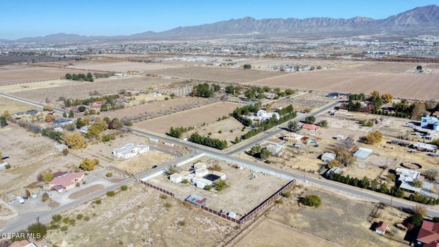 800 SMOKEY RIDGE Court, El Paso, TX 79932