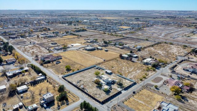 800 SMOKEY RIDGE Court, El Paso, TX 79932