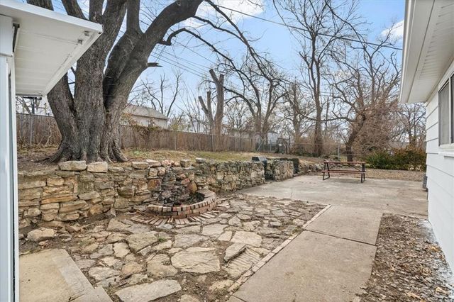 817 N 82nd Street, Kansas City, KS 66112