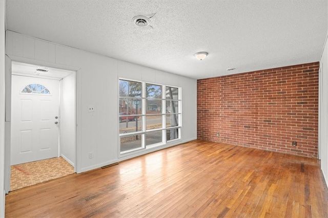 817 N 82nd Street, Kansas City, KS 66112