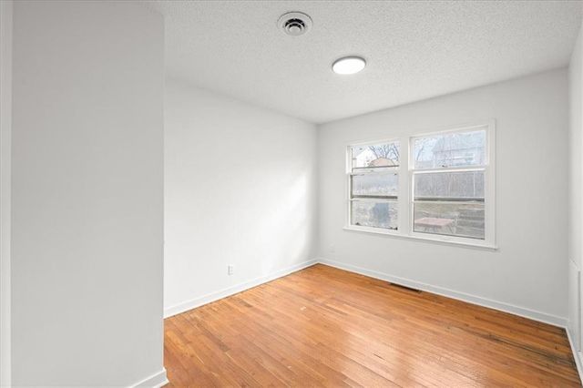 817 N 82nd Street, Kansas City, KS 66112