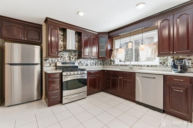 219 Plainfield Road, Edison, NJ 08820