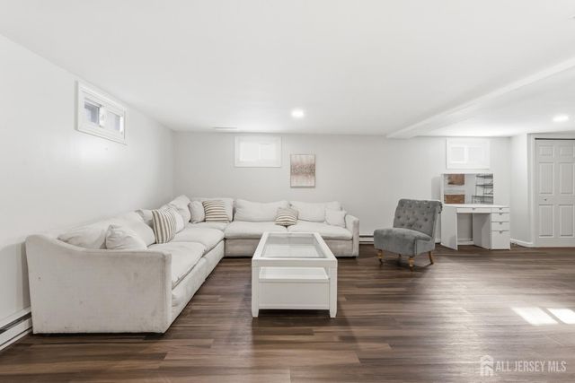 219 Plainfield Road, Edison, NJ 08820