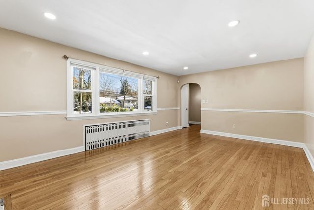 219 Plainfield Road, Edison, NJ 08820