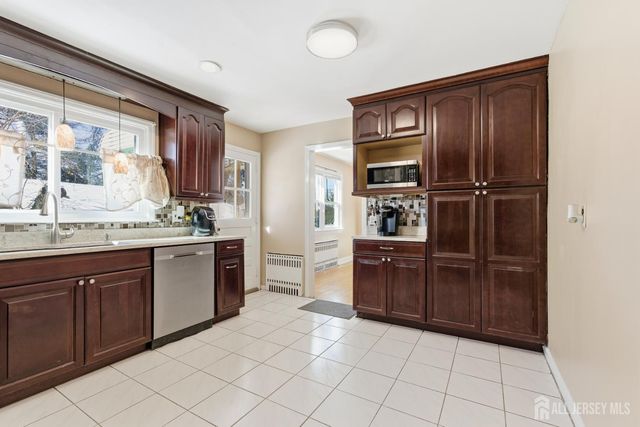 219 Plainfield Road, Edison, NJ 08820