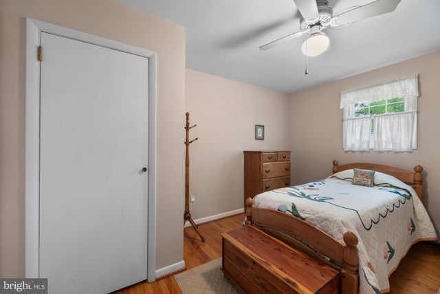 618 FAIRMOUNT RD, Linthicum Heights, MD 21090