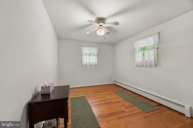 618 FAIRMOUNT RD, Linthicum Heights, MD 21090