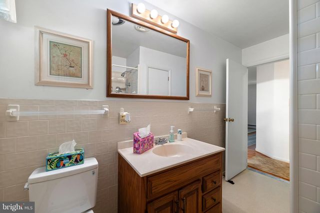 618 FAIRMOUNT RD, Linthicum Heights, MD 21090