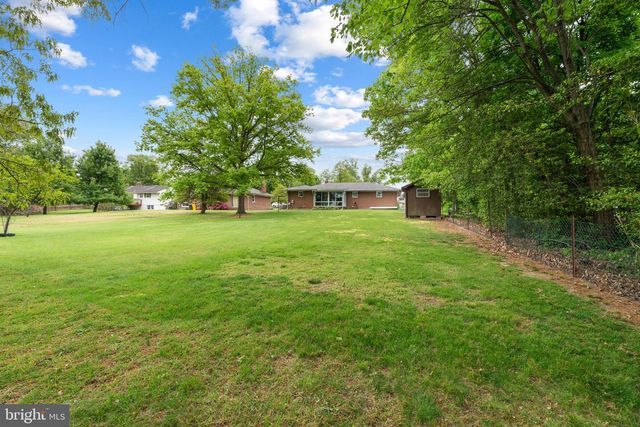 618 FAIRMOUNT RD, Linthicum Heights, MD 21090