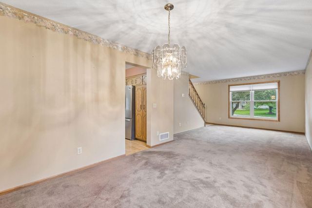 9119 Nantwick Ridge, Brooklyn Park, MN 55443
