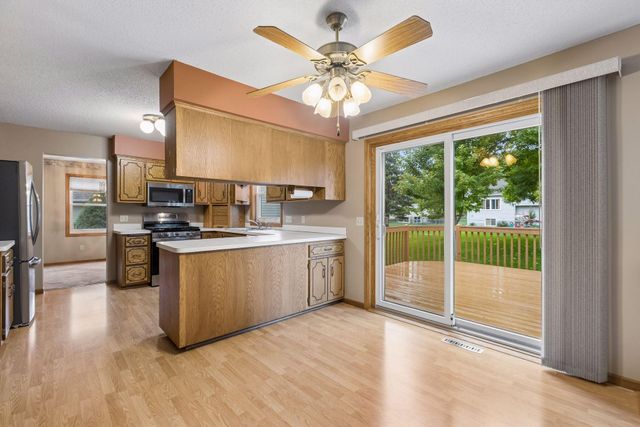 9119 Nantwick Ridge, Brooklyn Park, MN 55443