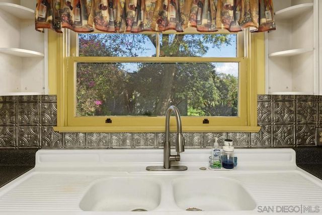 1890 Calmin Dr, Fallbrook, CA 92028