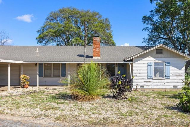 1890 Calmin Dr, Fallbrook, CA 92028